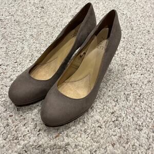 Naturalizer Women's Classic Suede Pumps Sz 9 Taupe Gray Casual Formal Casual
